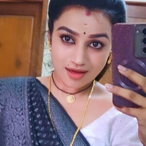 Actress Lakshmi surendran HD Instagram Photos and Wallpapers May 2024