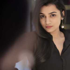 Lakshmi surendran Instagram - Happy birthday...to me..,😊😊🎂🎉😊
📸@picturesque_krishna 
@vibefamilysalon 
#birthday #actressmalayalam #serial #serialactress #malayalamserialactress #lakshmisurendran #lakshmisurendranfans 
#birthday #birthdaygirl #actress 
@suryatv