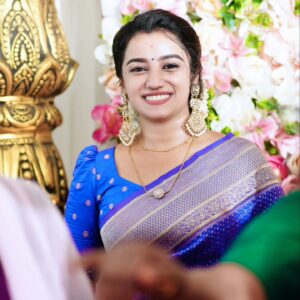 Lakshmi surendran Instagram - Blue 🔵🔵💙💙💙🥰🥰🥰 .... 
📸@boneyjhon_enigma 
#zee #zeekeralam #serialactress actres
#malayalamactress #actress
#modeling #unexpectedclick📷
@anag_haraju 
@al_aka_nand_a