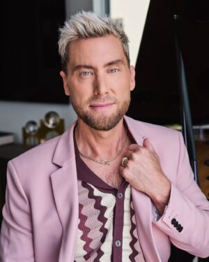 Lance Bass Instagram - Oh, this old thing?

📷 @higgsy_photography