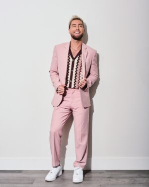 Lance Bass Instagram - Oh, this old thing?

📷 @higgsy_photography
