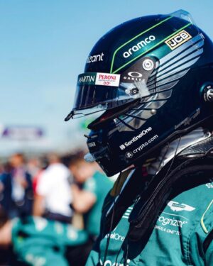 Lance Stroll Instagram - 4th in Melbourne! 

Some good points in the bag @astonmartinf1 💪👊