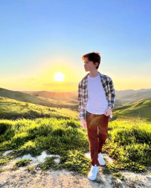 Landon Gordon Instagram - ☀️