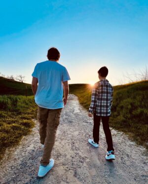 Landon Gordon Instagram - ☀️