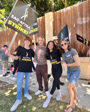 Landon Gordon Instagram - Let’s make a fair deal AMPTP. We all want to get back to work! #unionstrong @sagaftra