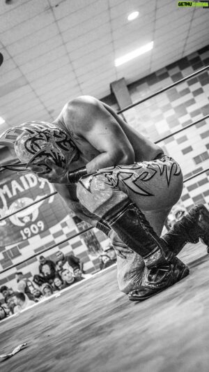 Laredo Kid Instagram - “NADA PUEDE DETENERME” 
..
..
..
..
#buyazze #eláguiladelríobravo🦅 #oscuridad #garlogarra #love #fitness #bandas #norte #luchalibre #wrestling #life #motivacion