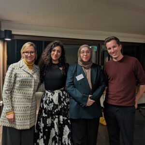 Larissa Waters Instagram - Thanks to everyone who braved the cold (for Queensland) weather to attend our public forum and community dinner at Acacia Ridge on Tuesday night. 

It was a pleasure to spend time discussing the real issues impacting our community, and how we can fight back against the ongoing demonisation of migrants and refugees.

Labor is currently trying to push an anti-refugee bill through the Senate that will endanger the lives of asylum seekers, impose harsh prison terms, and separate families through a Trump-style travel ban here in Australia. But you can help stop it! 

Head to the link in my bio for info on joining the campaign, as well as more info on the upcoming Brisbane rally to say No to Labor’s Deportation and Entry Ban Bill 🔗