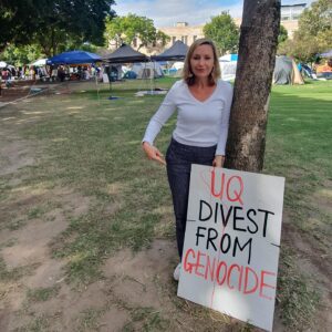 Larissa Waters Instagram - I was so pleased to get out to UQ today to support @students4palestine_uq who are continuing their protest encampment. The Greens will always support the right to protest peacefully, and we are in solidarity with the staff and students protesting for justice for Palestine at UQ and uni campuses across the country.

Instead of trying to crush legitimate, peaceful protests and ban phrases, universities should be listening to the concerns and divestment demands of their students!