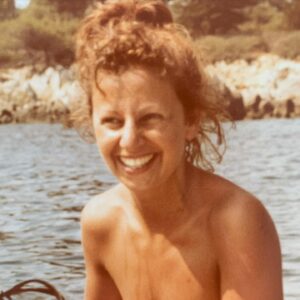 Larissa Wohl Instagram - After this horrific week, I’ve been thinking about my mom a lot. While I’m a total perfectionist and run from confrontation, she always stood up for herself (and animals!) Every now and then, I have to try to gather some of her strength…and just remind myself of one thing…the Berwitz curse is alive and well 🤣 #ifyouknowyouknow Happy Mother’s Day Mama Liz 🩷🩷🩷