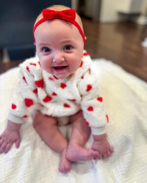 Larissa Wohl Instagram - Happy Valentine’s Day from this little heartbreaker ❤️ 
•
•
•
#mom #mama #momlife #mommy #momnashville #larissawohl #baby #babygirl #mybaby #mybabygirl #girlmom #daughterlove #daughter #emma #emmaelizabeth #workingmom #favoritejob #nashbabies #nashvillebaby #larissa #momhood #5months #5monthsold #valentines #valentinesday #heartbreaker #myvalentine #myheart
