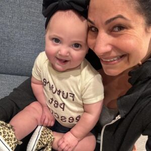 Larissa Wohl Instagram - I mean, did you expect anything less????
#futurepetrescuer 🐶 🐱 🐢 🦜 🐰 Thank you @jollyyy_rancherzzz for this amazing onesie ❤️
•
•
•
#mom #mama #momlife #mommy #momnashville #larissawohl #baby #babygirl #mybaby #mybabygirl #girlmom #daughterlove #daughter #emma #emmaelizabeth #workingmom #favoritejob #nashbabies #nashvillebaby #larissa #momhood #8monthsold#8months #eightmonthsold #larissawohl #stopgrowing #stoptime #lizziegirl #petrescue