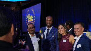 Larry Fitzgerald Jr. Instagram - I’m honored beyond words to join @pitt_athletic’s Hall of Fame, alongside so many incredible leaders and athletes who I admire. Can’t wait to see everyone in the stadium tonight @pitt_fb! #H2P