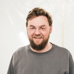 Lasse Rimmer Instagram - Vinderne er tilbage! I fire gange "Vindernes Vinder"-Stormester tørner Fuhlen, Sofie, Annika, Victor og Jonas sammen. Vi har seriøst talt om siden den allerførste sæson, at det her ville være for fedt en dag at kunne lave det her - og nu sker det! Billetterne kommer til salg den 3.oktober - vi optager programmerne først i november.