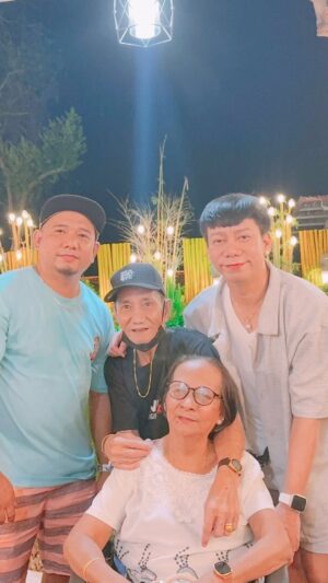 Lassy Marquez Instagram - #puertoprincesa #2024 #family #relatives #instagram #instagood #instapic #instavideo #instalike #lassymarquez 😊❤️😊