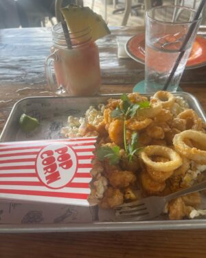 Latrice Royale Instagram - Lunch date with #Myself #Selflove went to one of my favorite spots! @letstikitiki the vibes, drinks, atmosphere is All RIGHT‼️♥️🍹🍸🥂🍾🍽️🌊