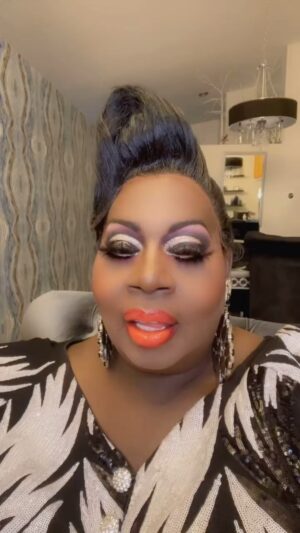 Latrice Royale Instagram - A lil late with this post, but it doesn’t change the fact that I want to see you ALL!!! The UPDATE is that I had to stop into Los Angeles to film a new project, and I am now on my flight to PORTLAND!!! Opening night is Thursday and I am so excited to meet up with my team and my band! Hope you have tickets cuz baby this is the BEST LATRICE YET!!! Come celebrate 30 Years with me #LifeGoesOnTour2023 latriceroyale.com/tour