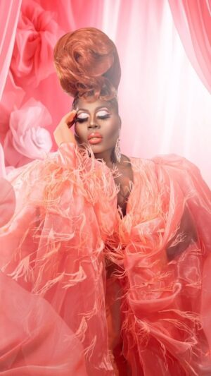 Latrice Royale Instagram - SPRING HAS SPRUNG‼️ I feel like a New Peach Blossom🍑

Last year I planted some seeds in my Career as well as the Universe! Seeing things blossom into fruition is a testament to hard work, sacrifice, and the nurturing it takes within one’s self. It’s going to be an another Life Changing Year for me and I’m excited and Proud of my trajectory! Keep Dreaming my Babies! Keep Pushing! Get Up! Look SICKENING! And Make Them EAT IT‼️ @werehere @streamonmax @hbo 

📸 @marxxproductions 
Edit: @iamtoneroc 
👗: @diegomontoyastudio 
Hair: @edwardsizzahands2.0
