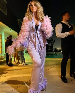 Laura Ashley Samuels Instagram - She’s a 10 but she has to put on pajamas in the middle of a party bc she can’t stand wearing gowns for long periods of time.