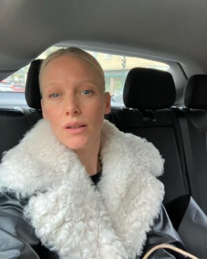Laura Birn Instagram - october light and a new favourite coat 🖤