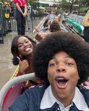 Laura Kariuki Instagram - Words can never encapsulate how much this show means to me. To the incredible cast, crew, writers, and creative team - thank you for an amazing couple of years. And a huge thank you to @saladinpatterson for trusting this new kid on the block. I’ll miss you Kimberly Williams.