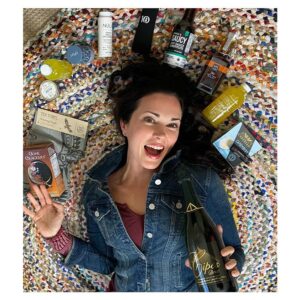 Laura Mennell Instagram - I’m ready for the @ubcp_actra Awards tonight, thanks to this fancy swag box for nominees!  Such thoughtful gifts donated by local independent businesses—many women and indigenous owned. I’m so in love with all of them!
Thank you 
Skwálwen Botaicals: @skwalwenbotanicals 
Cheekbone Beauty:  @cheekbonebeauty 
Nala Care: @nalacare 
NÜLA: @nulasalon 
Kindred Cultures: @kindredcultures 
Naked Natural Food: @nakednaturalfoods 
Thanks so much UBCP/ACTRA!  Best union ever!  Can’t wait for the Awards show tonight!
#📷 :  @solomanartist 
.
.
.
.
.
.
.
#ubcpactra #ubcpactraawards #ubcpactraawards2020 #lauramennell #projectbluebook #bestsupportingactress #nominee #localartisans #swagbag #shoplocal #independentbusiness #vancouverfilmindustry #actress #canadianactor #celebration #womenownedbusinesses #indegenousbusnisses