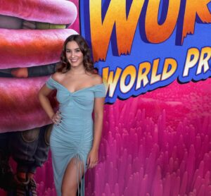 Laura Prats Instagram - One of the most beautiful, cutest and super fun movies I’ve seen in a long time. If I had kids that would be my movie to go. I don’t have them soooo, I’ll be the kid and enjoy it myself! ✌🏽❤️🥰 #strangeworld