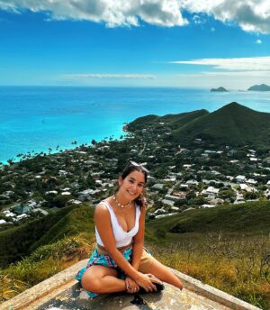 Laura Prats Instagram - Missing beautiful Hawaii…🩵💙and feeling heartbroken for this catastrophe…
If you can donate or help in any way, here is a place where you can do it: @mauifoodbank 
💙🩵
