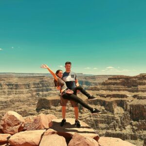Laura Prats Instagram - Cross bucket list:
- The Hangover trip
I mean…
- Hangover in a Vegas trip
Wait….
-Helicopter Hangover trip in Las Vegas 
…
-HELICOPTER RIDE ✌🏽
