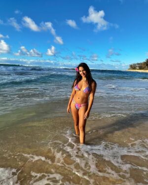 Laura Prats Instagram - SPLASHY SPLASHY in need! 💦🌊