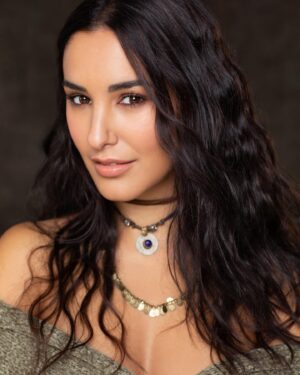 Laura Prats Instagram - I am just gonna leave this out here.
PD: your Mysterious Foreign Gypsy Divination teacher. 💜🔮😎 

📸 @danapatrickphoto