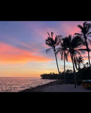 Laura Prats Instagram - Celebrated my BIRTHDAY working on set with Paradise views! 🎂🎉🎬👊🏽💥 thank you all for the bday wishes! #enjoyingtheride