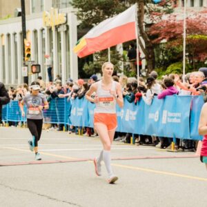 Lauren Lee Smith Instagram - Ok last marathon post 
My brother @guyferguson took these ( except the last one ) as I was trying to make the last steps to the finish line everyone else was celebrating and happy and I yelled “ I’m never fu$king doing this again”!!!! And crossed the finish line angrily!
…anyways today is a new day and we are already planning where we will do our next one next year 🤣

@bmovanmarathon 

You in ?😜
@supersmitht 
@thefansmith