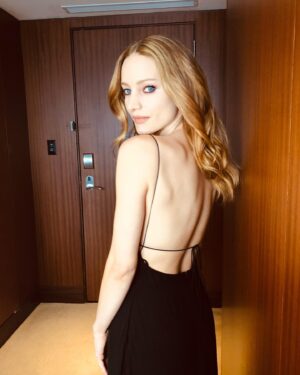 Laurence Leboeuf Instagram - Merci à @juliecussonmakeupartist pour ce super look !! And thank so much to the @thecdnacademy for this wonderful invitation 🙌