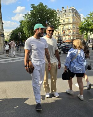 Laurent Correia Instagram - Paris with friends, love & shopping 🗼🇫🇷
What else ?