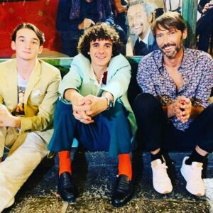 Laurent Kerusoré Instagram - Une belle brochette! @oh_tchim @florian__lesieur @ambroise.michel @pblvofficiel #tournage #prime #dernière #pblv