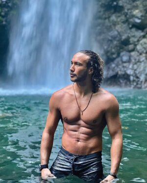 Laurent Maistret Instagram - Superbe Cascade en martinique