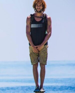Laurent Maistret Instagram - Ce soir c’est la fameuse épreuve des poteaux dans Koh Lanta 🌴
Au total je suis resté dessus un peu plus de 7h40, à avoir chaud, à t’ennuyer, à te faire pipi dessus, à chanter et à rester concentrer et espérant que les autres tombent.
Une grosse pensée à tous les aventuriers restants du Totem maudit. Et surtout bon courage.