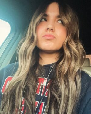 Laurie Fortier Instagram - Happiest of birthday’s to my Christmas Eve baby, my beautiful girl, Katie Kat.
🌲❤️🎂
17yrs old today. 
I love being your momma😘 (except when you leave your wet towels on your bedroom floor lol)
Love you girl 
Keep on killin it.
.
.
.
#17 #happybirthday #birthdaygirl #mothersanddaughters #love #bestdaughterever