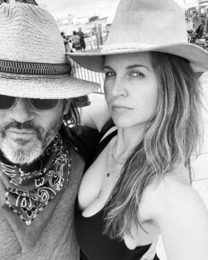Laurie Fortier Instagram - Later FL. Saw Hemingway’s house checked out Naples and escaped you Omnicron. 
❌🦠😜 Now back to prison.