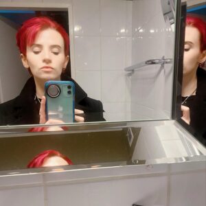 Laurie Penny Instagram - Düsseldorf. Pre- event. This is what a feminist looks like. Bis spater xx