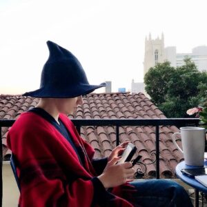 Laurie Penny Instagram - I have a new hat.