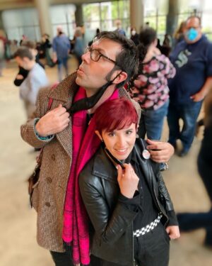 Laurie Penny Instagram - Made it to Seattle in time to take @davidboardergiles to see a wild @neilhimself do his thing.