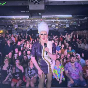 Lawrence Chaney Instagram - It’s over(weight) 🥺👉🏻👈🏻

Beyond thankful to all of you that came out to see my one woman show “Overweight and Over It!” 💜