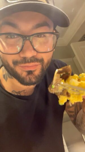 Lawrence Duran Instagram - Nothin like truffle eggs in the morning

@vitalfarms eggs
Truffle butter 
Cream
Chives
Aged parm 
Shaved truffles

#truffle #eggs #breakfast #mostwonderfultimeofyear #privatechef #wahlbergchef #family #blessed