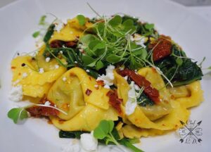 Lawrence Duran Instagram - Venison tortellini/ Spinach/ Sun-dried tomatoes/Goat cheese
.
.
.
.
.
.
.
.
.
#Comfort #Delicious #Tortellini #Pasta #Foodie #PicOfTheDay #FoodPorn #LateNightEats #ChefLife #PrivateChef #Family #WahlbergChef #Blessed