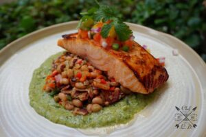 Lawrence Duran Instagram - Roasted poblano and avocado purée/ Stewed black eyed peas/ seared salmon/ mango salsa⁣
⁣
⁣
⁣
⁣
⁣
⁣
⁣
⁣
#FunWithFood #FitFam #FitFoodie #PrivateChef #WahlbergChef #Family #Blessed