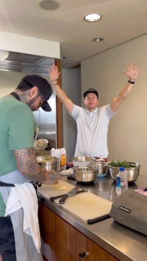 Lawrence Duran Instagram - Easter Sunday Roast
God Bless 🙏🏼 
@municipal 
@messermeister
@freereincoffeecompany
#Easter #ComfortFood #Blessed
🎥 @ohsnapsfood