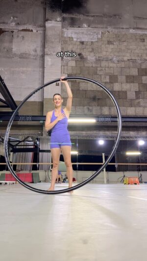 Lea Toran Jenner Instagram - Back to back coins baby
#backcoinspin #cyrwheel