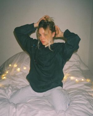 Lea Zoë Voss Instagram - 🦋