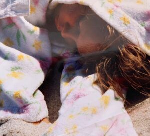 Lea Zoë Voss Instagram - In the end we will only just remember how it feels.
Time falls away,
but these small hours, these little wonders still remain